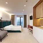 Hotel Hvoya & 3*