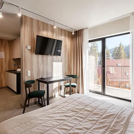 Hotel Hvoya 3*