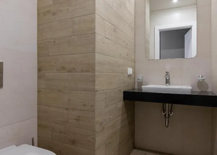 Hotel Hvoya & 3*