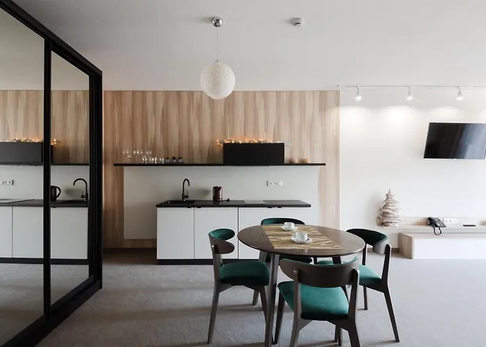 Hotel Hvoya &
