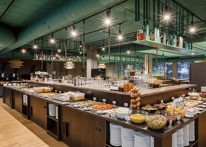 Hvoya & Hotel 3*
