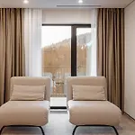 Hotel Hvoya &