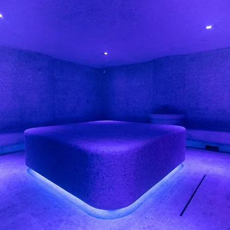Hotel Hvoya & 3*